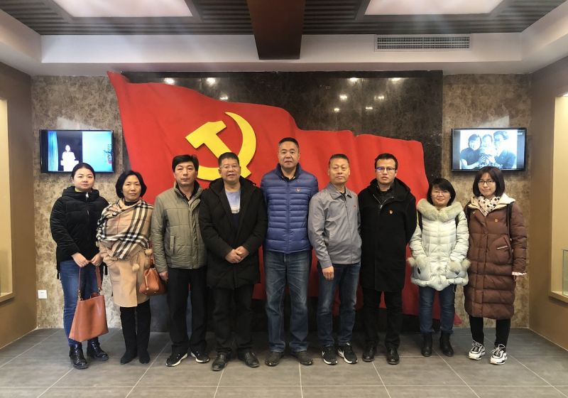 國鑫擔(dān)保黨支部組織全體黨員到嵩縣參觀家風(fēng)教育基地