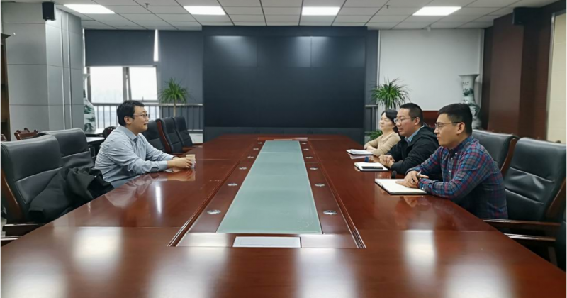 中信金融租賃有限公司到國鑫擔保進行業(yè)務交流