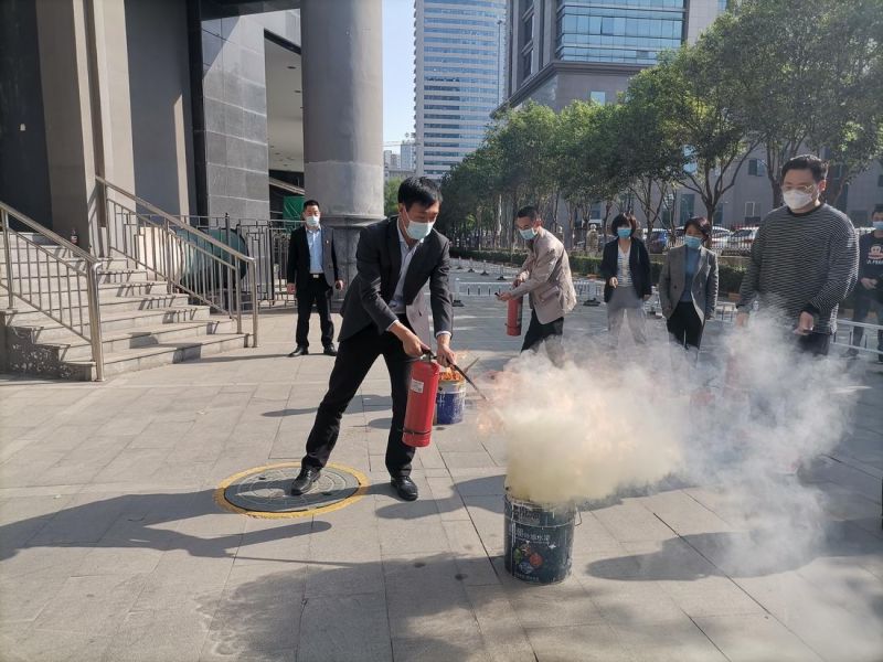 開展培訓演練，筑牢安全防線—國鑫擔保、洛煙中心開展安全培訓和消防演練